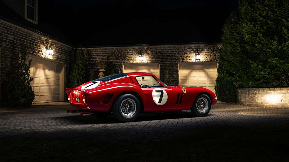 這輛1962年的Ferrari 250 GTO成為了「使用結標金額最高汽車」全新紀錄保持人