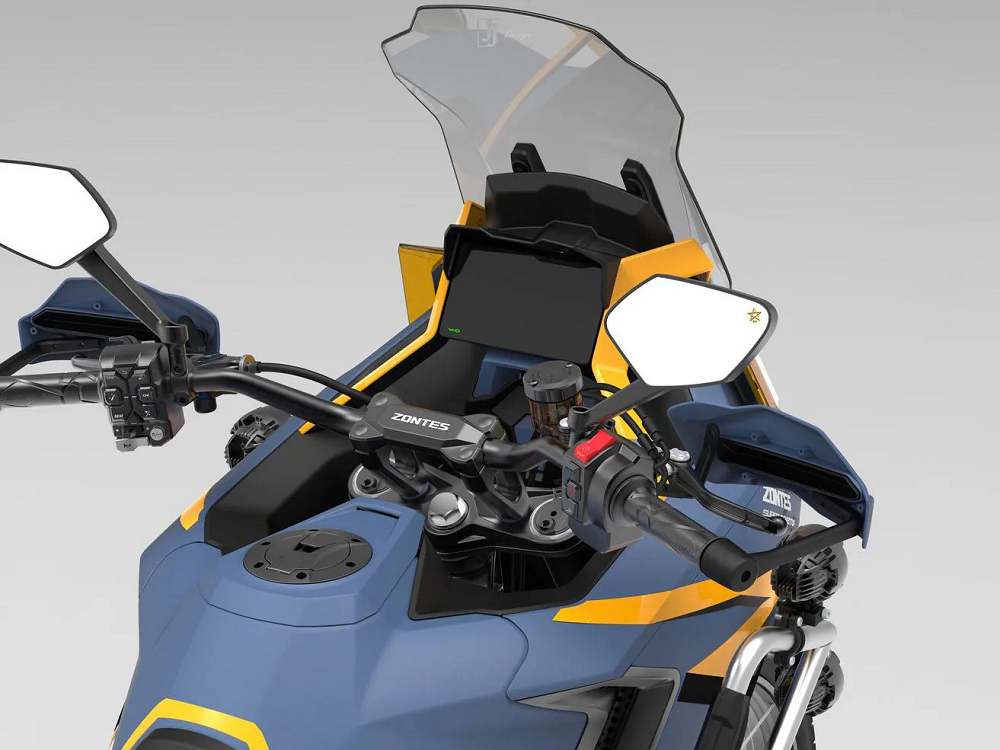 儀表部分將採用8吋的TFT螢幕,安裝在風鏡正後方,位置較高