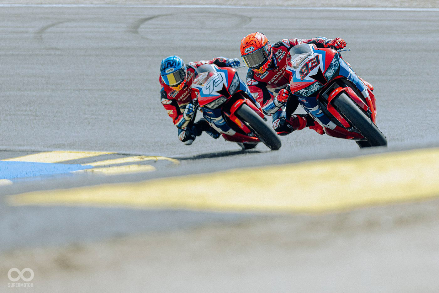 SHOEI X-15 在推出同時就帶來多樣化的選手彩繪