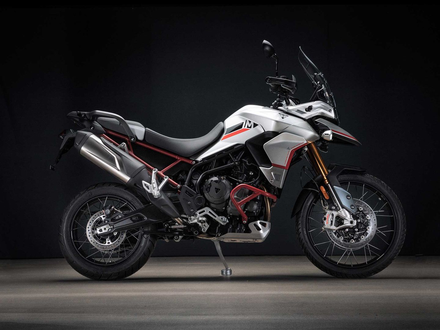 TRIUMPH為了慶祝旗下第一百萬台車出廠，推出TIGER 900 RALLY紀念車