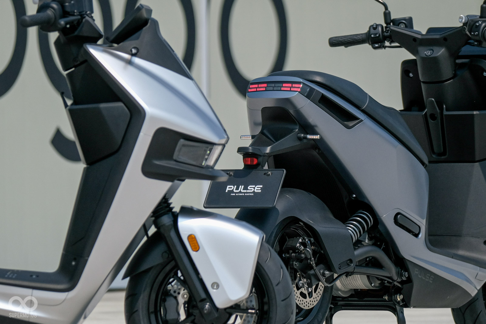 上翹車尾設計相當特別