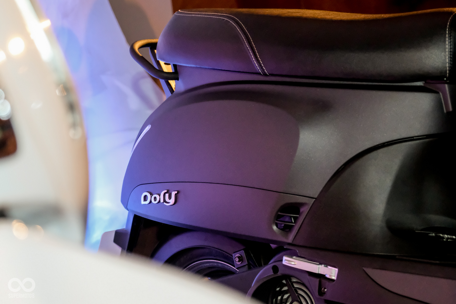 Dory的椅墊也十分巧妙的利用了車身線條來作延伸，在最大的舒適度之下又不會破壞車身線條