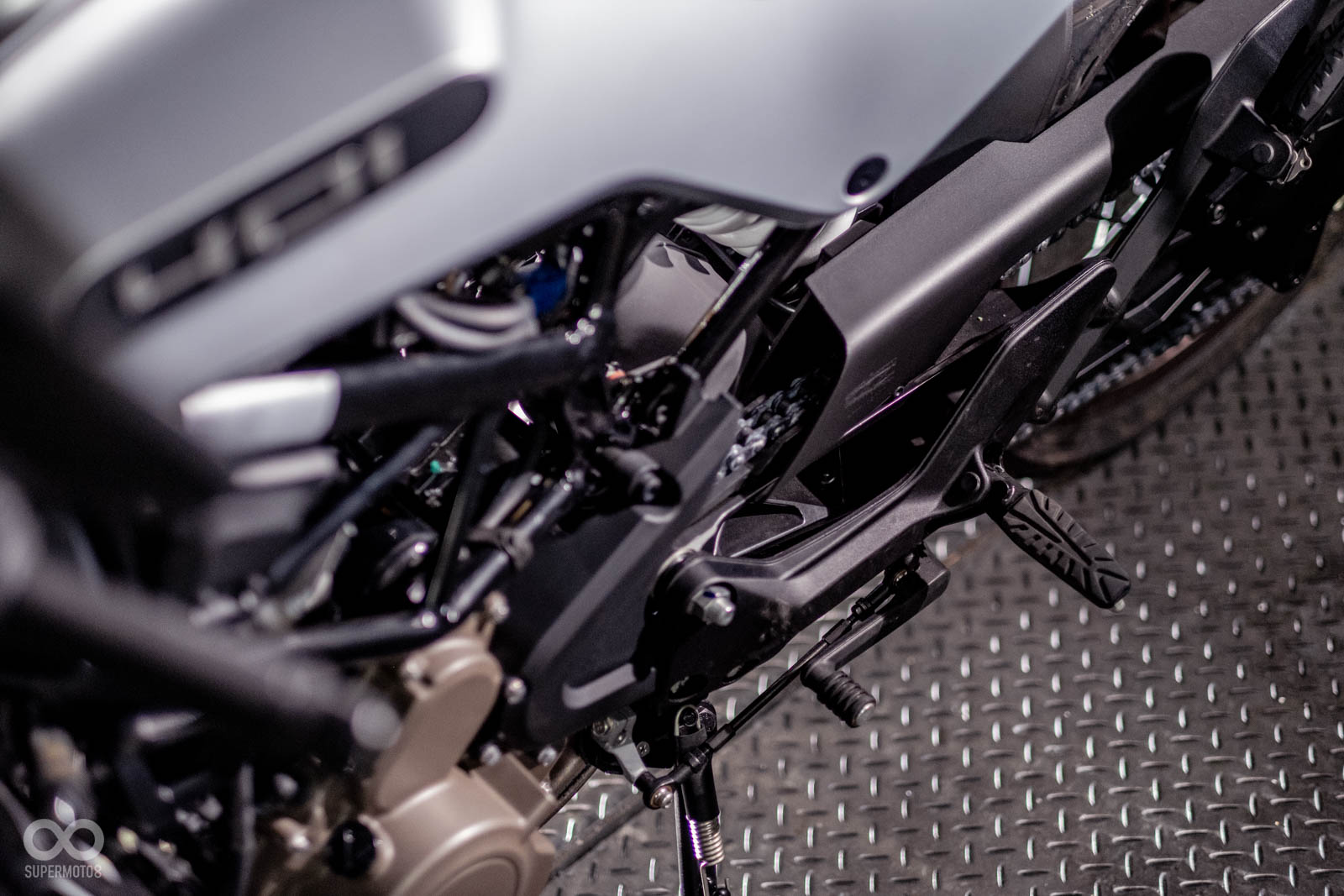 本次安東貿易引進全為2021年式車款,配有原廠進退快排