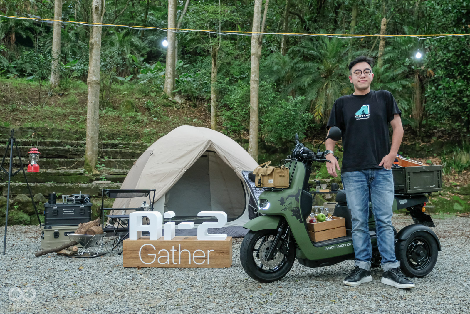 宏佳騰品牌發展部鍾亞成經理帶來全新特仕車