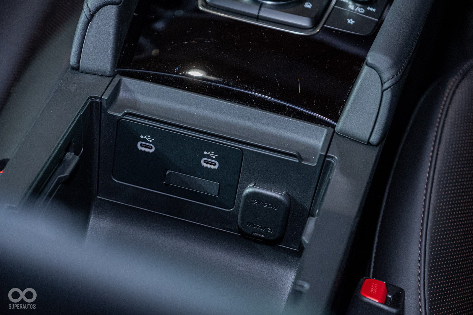 全車升級USB-C插孔