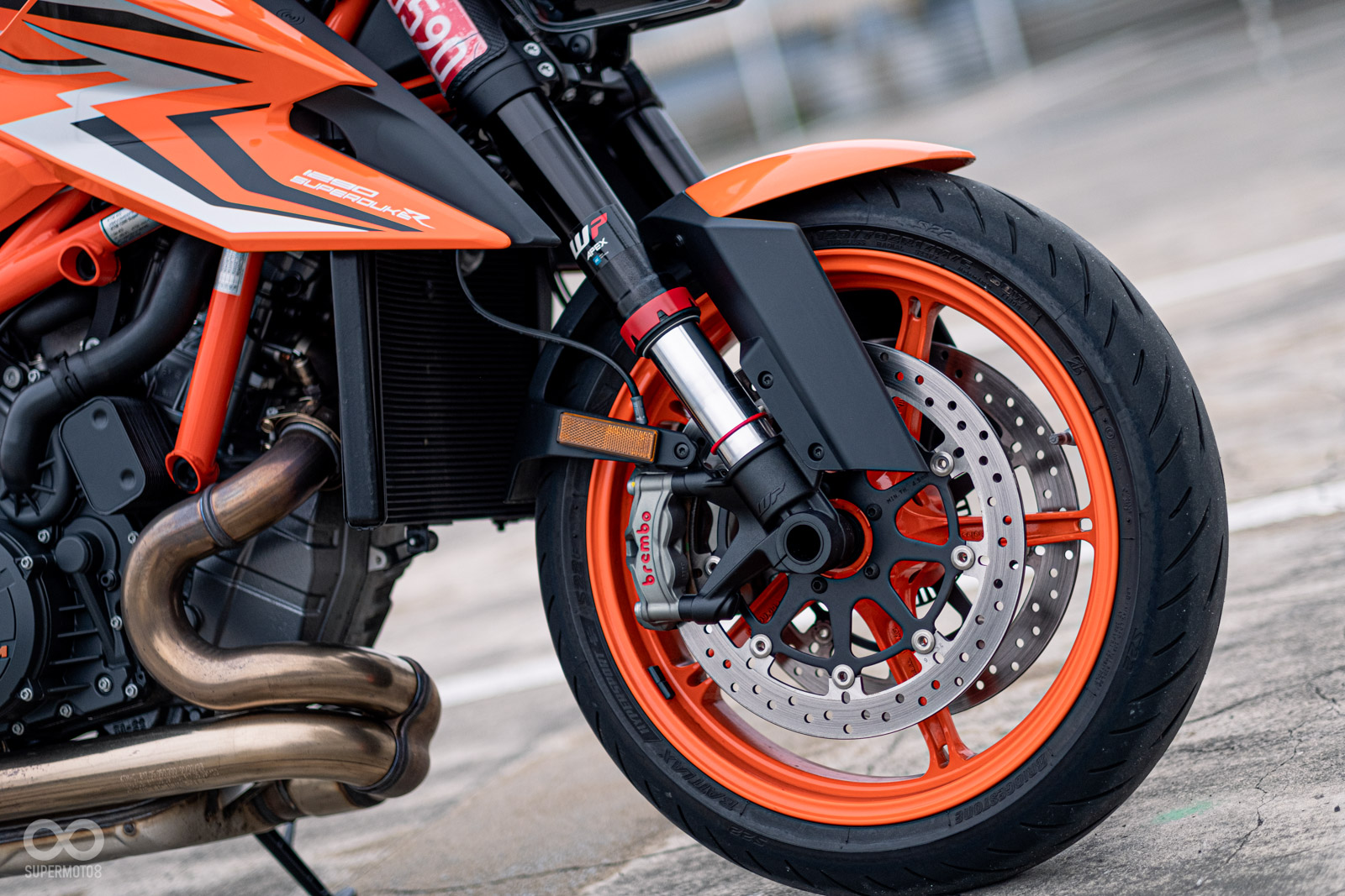 前煞車也給你最頂的Brembo Stylema，還配有滿滿電控保護騎士安全