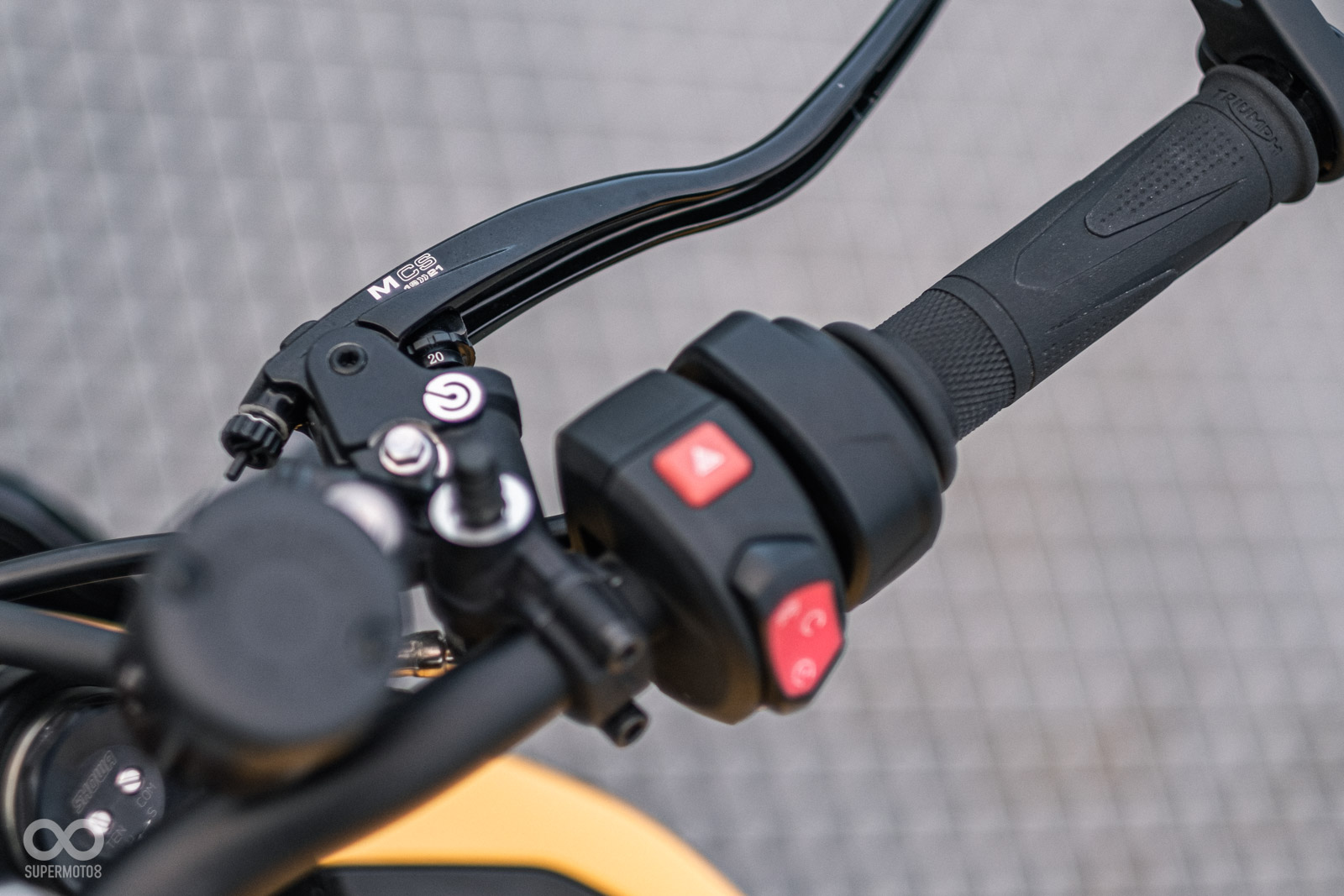 前煞車卡鉗與總泵升級