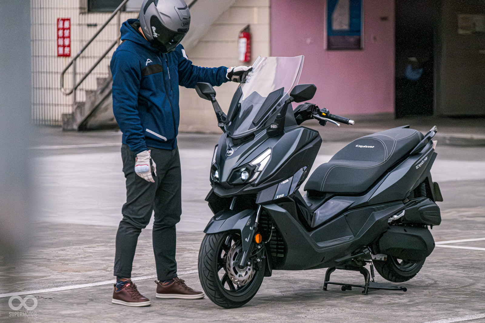 本次改款的重點項目之一就是兩段可調的風鏡,小可惜的是需要使用工具調整