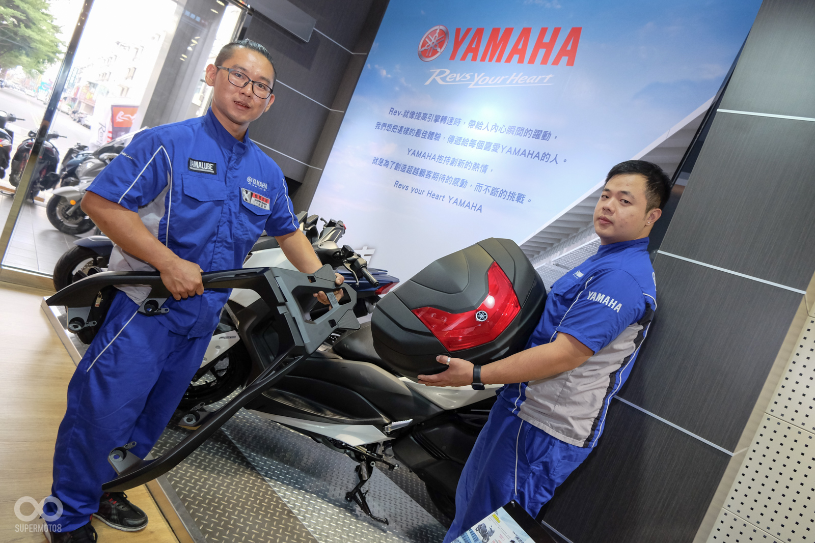 原廠搭配的後箱也是XMAX車主會選購的配件