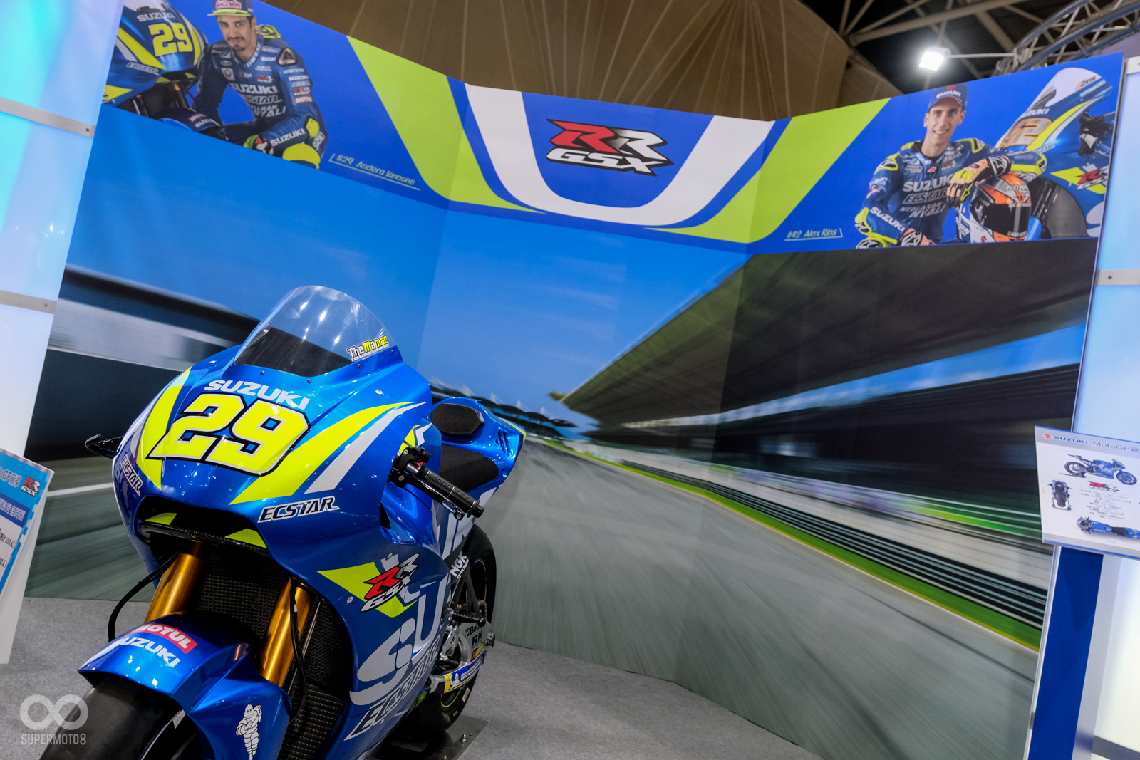 本屆的SUZUKI展場除了所有車款一應俱全外,MotoGP廠車也是值得到場一看的重點項目之一