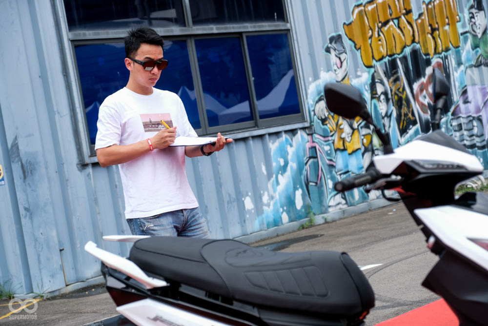 設計人出身的SUPERMOTO8站長Ben