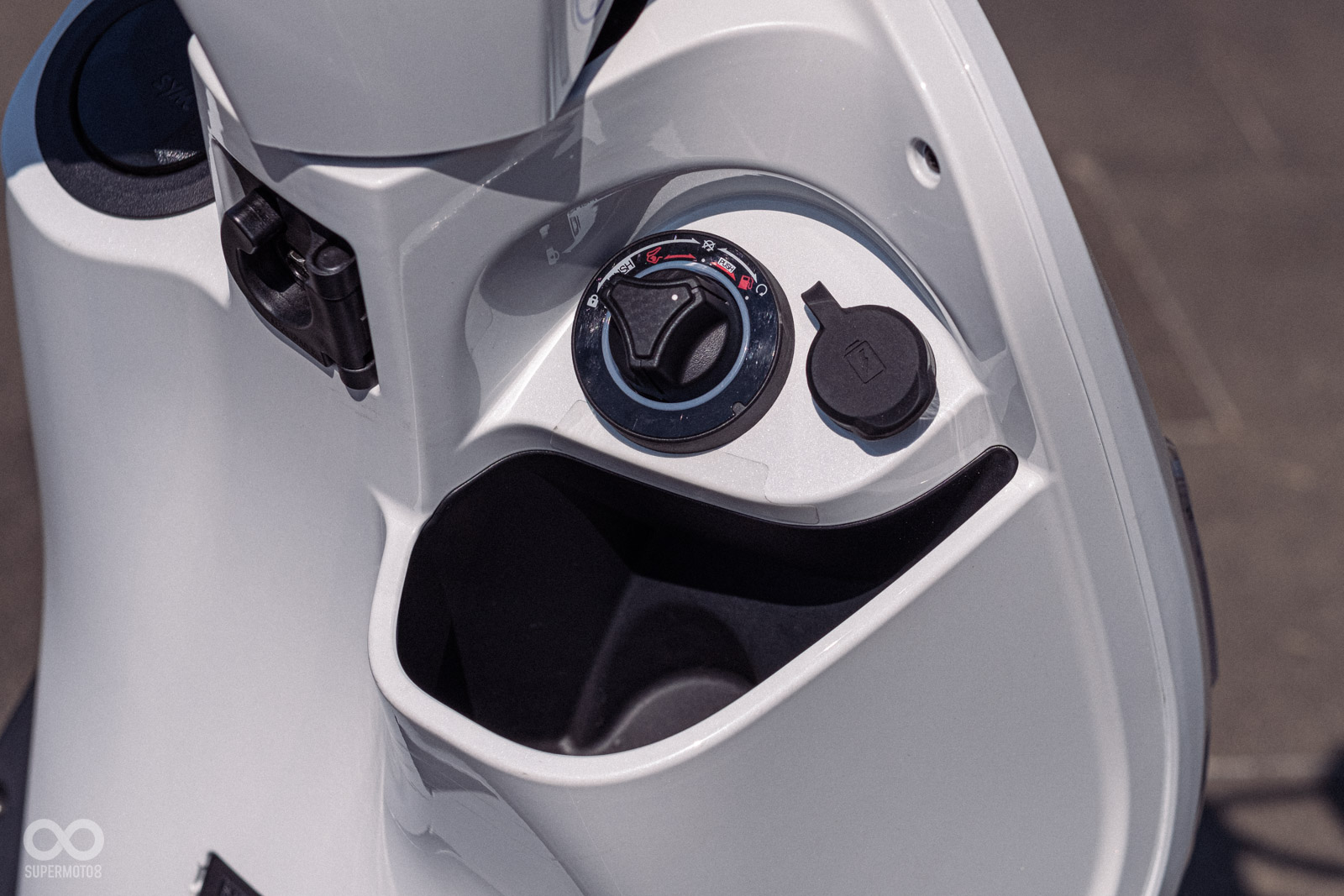 這次改款SYM也替FIDDLE 125升級與DRGBT keyless 版本相同的免鑰匙系統