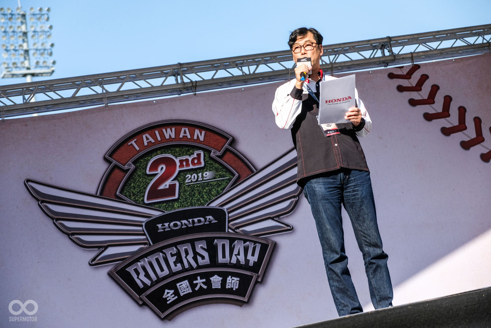 Honda Taiwan董事長 伊藤隆人親自歡迎大家到來，並感謝大家支持Honda機車