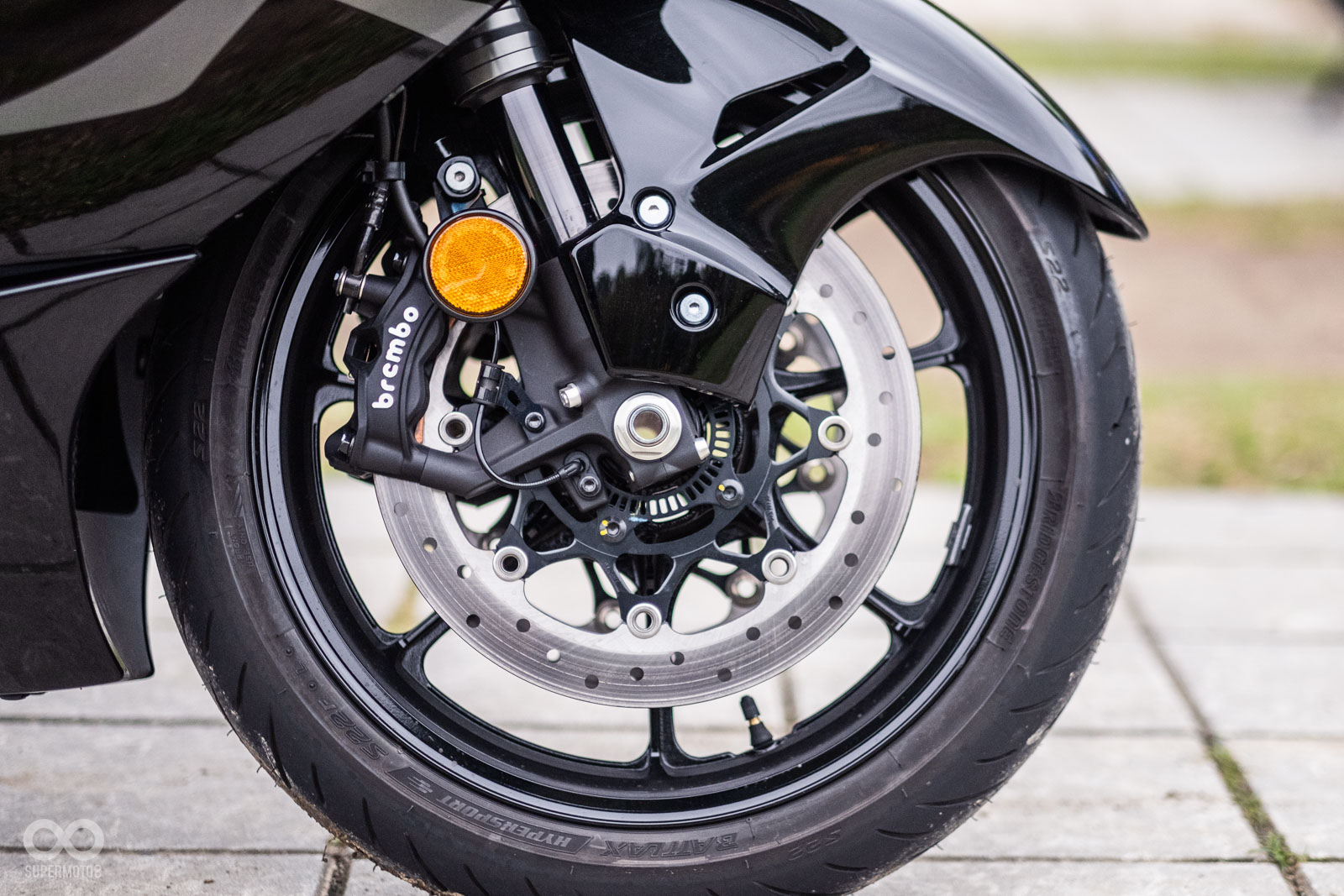 前輪使用Brembo Stylema®頂級卡鉗