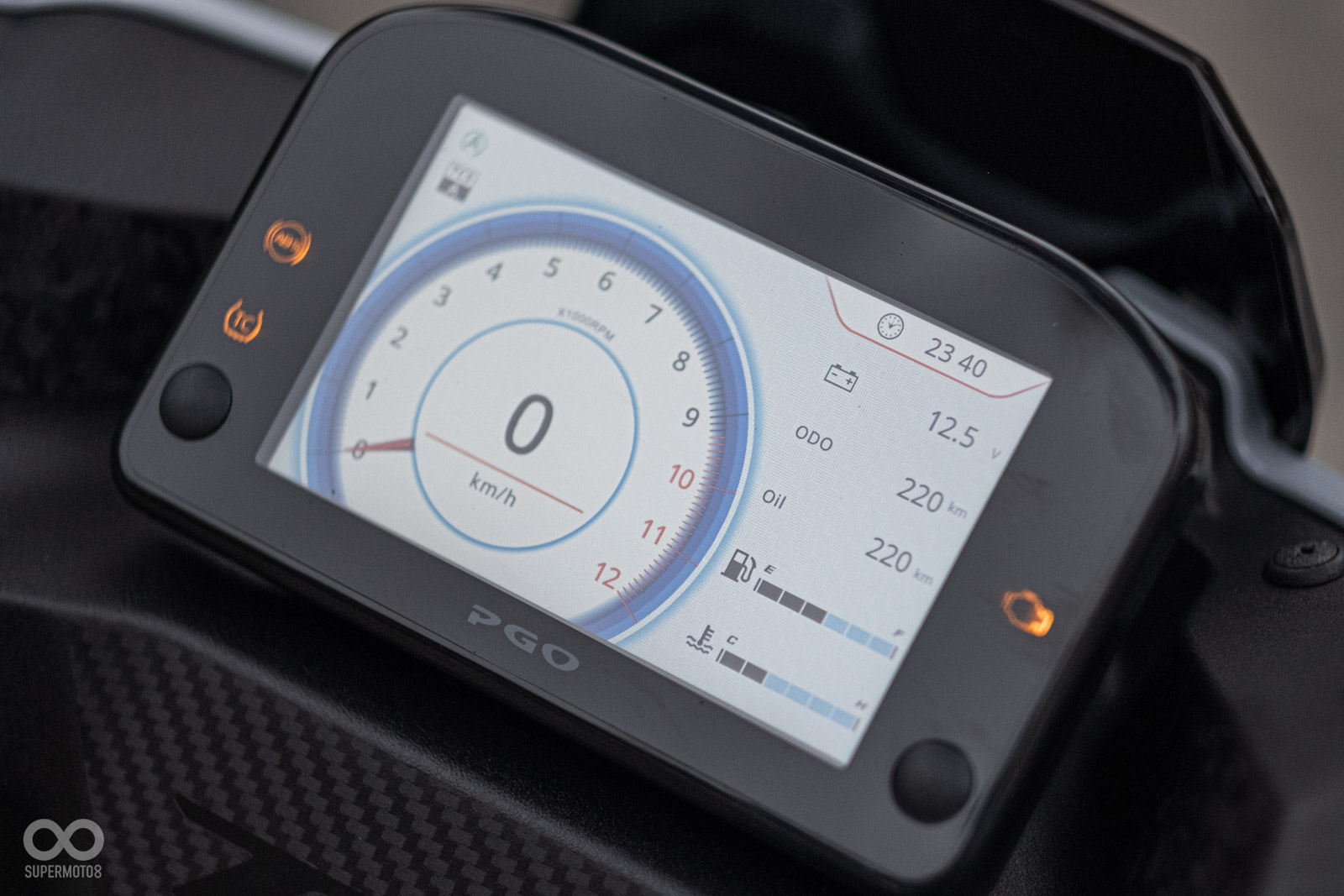 儀表有兩種不同風格介面可調