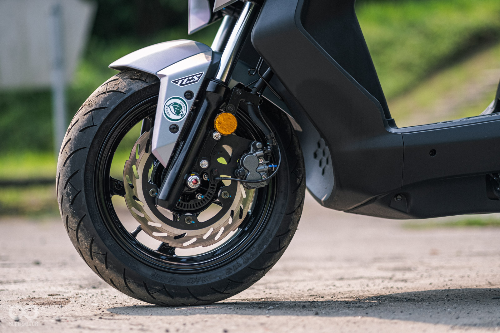 除了大動力外，TCS與ABS更能守護騎士安全