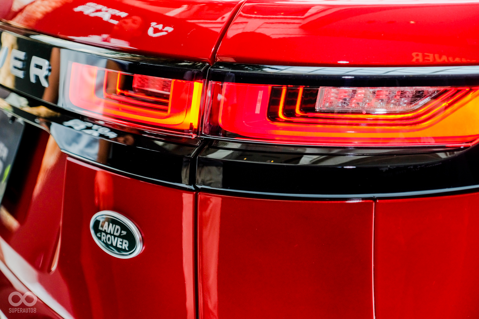 車尾LED燈造型相當精緻