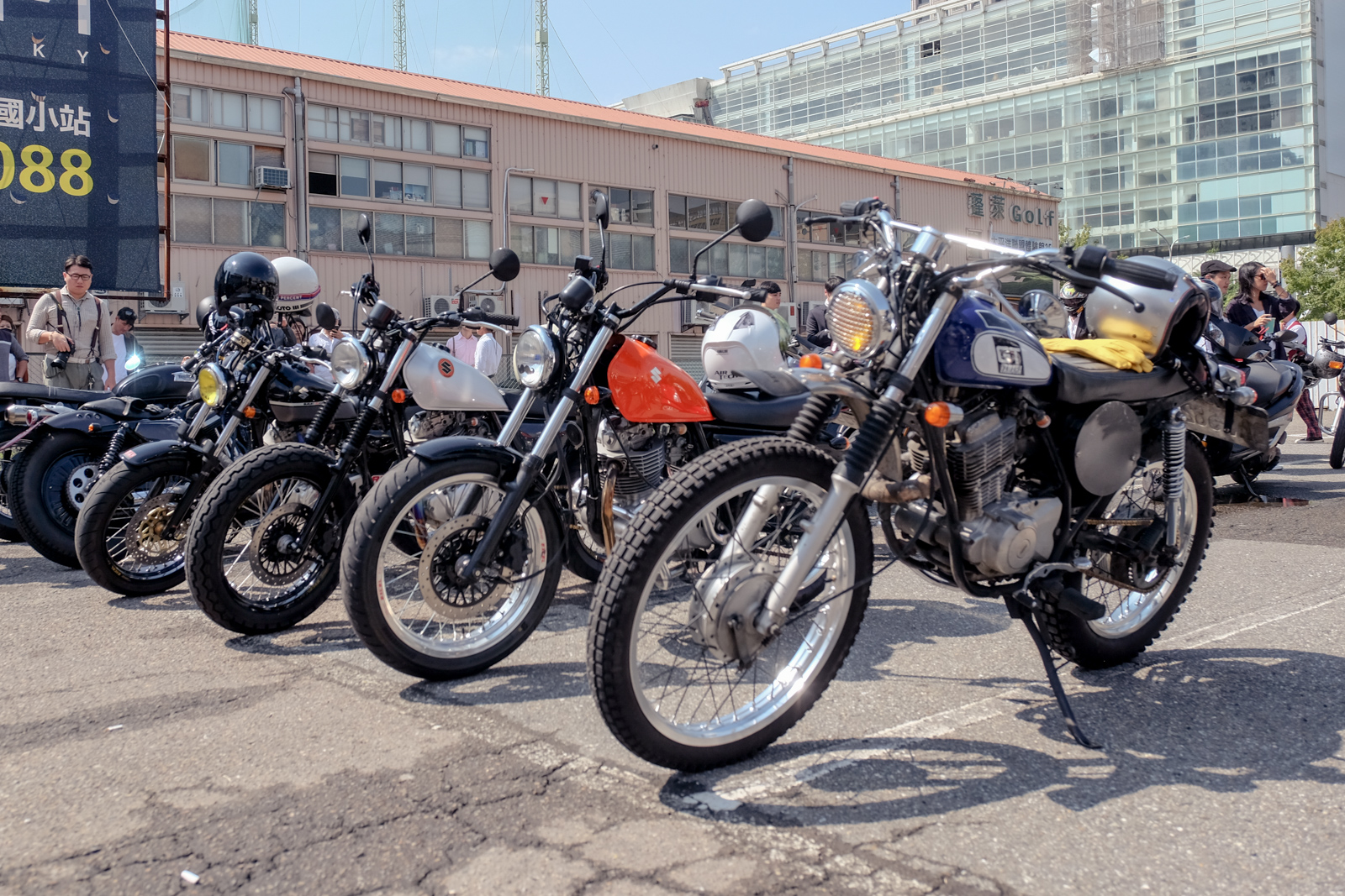 沒有定期驗車煩惱的白牌車款也是良好的改裝素材