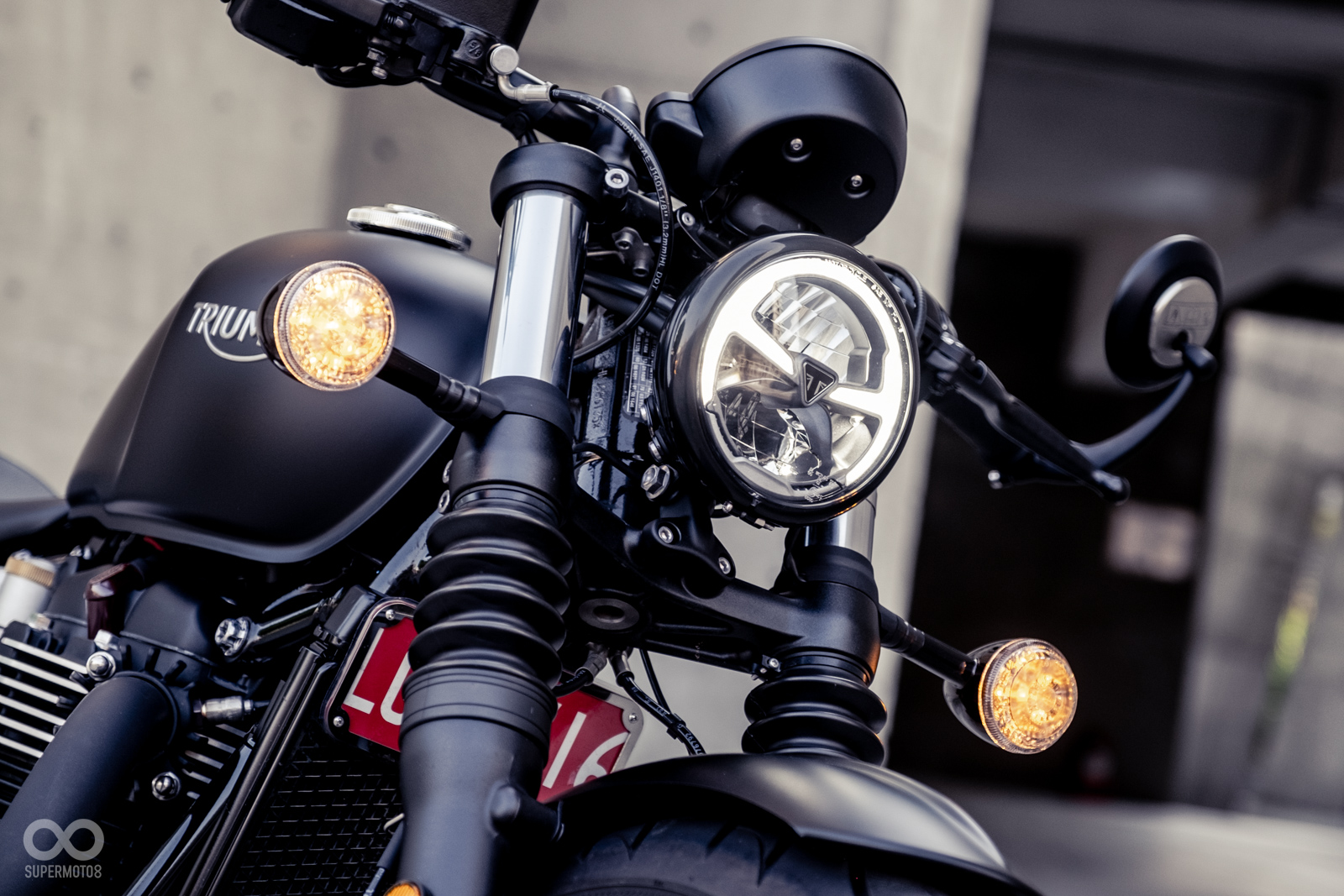 全車光源皆採用LED，頭燈可單獨讓外圈的DRL日行燈開啟