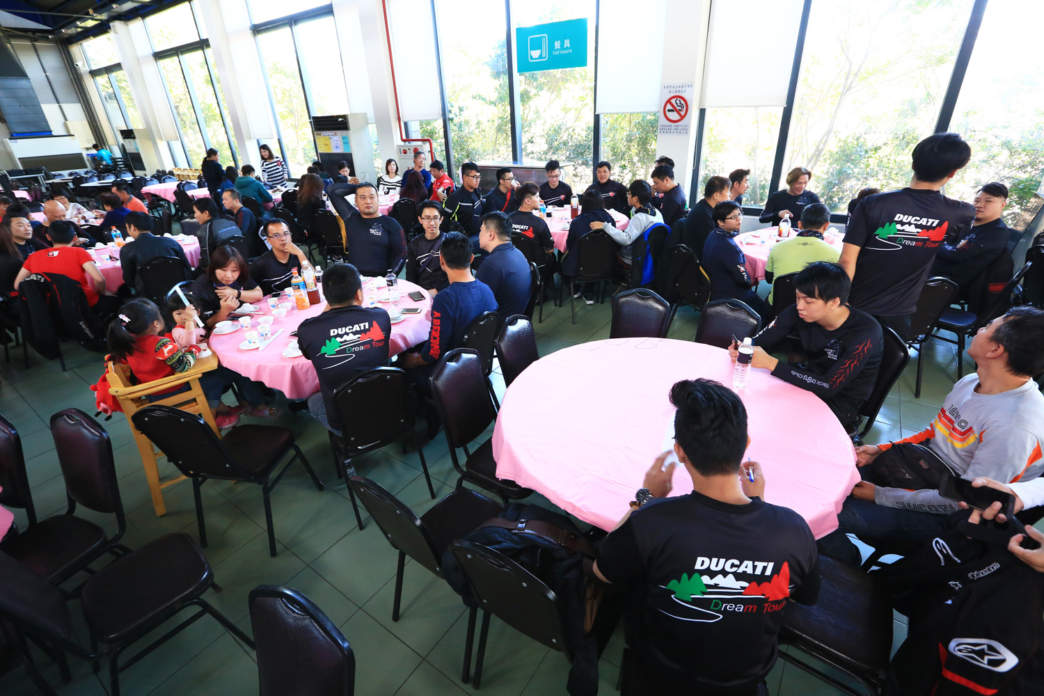 知名的熊家萬巒豬腳餐廳