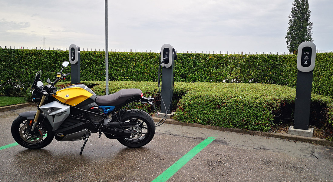 但充電樁費率的浮動及差異不亞於傳統化石燃料