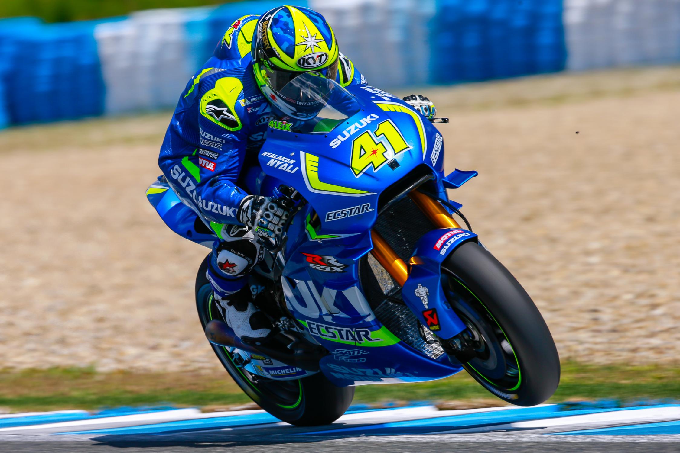 目前表現優異的SUZUKI也相同在這次測試中用上了自家的全新翼片，相信在接下來的賽事也將配置出戰