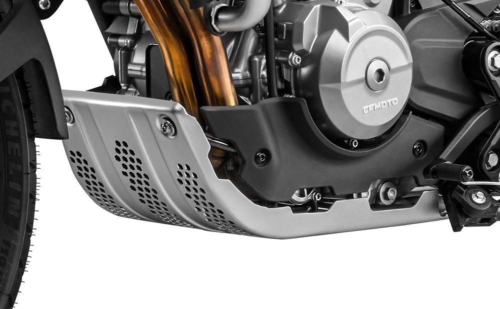 引擎部分則是維持原本的設定，並沒有做出任何改變