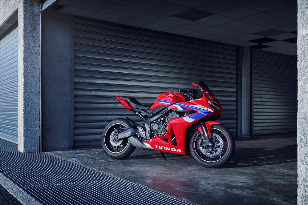 Honda CBR650R在去年米蘭車展上迎來了改款車型