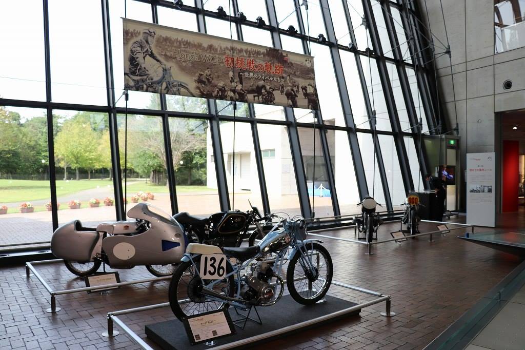 2019是HONDA 參加世界摩托車錦標賽六十周年，位於茂木的官方博物館稍早以此做了個主題特展，Boselli 伯爵當年提供的1956 F.B MONDIAL 125GP 也在其中