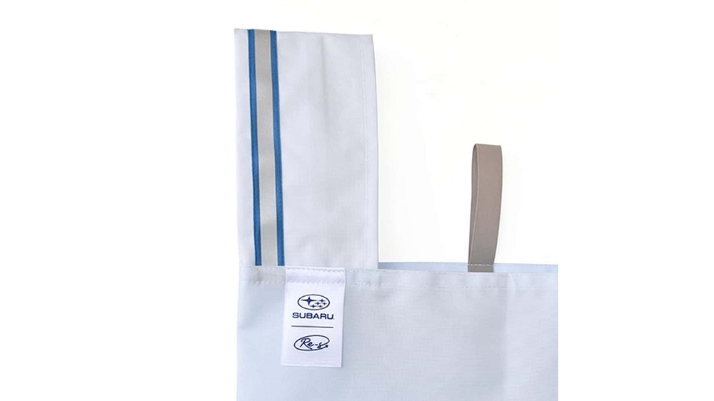 Subaru推出安全氣囊材質的購物袋,讓你可以帶去商場採買使用
