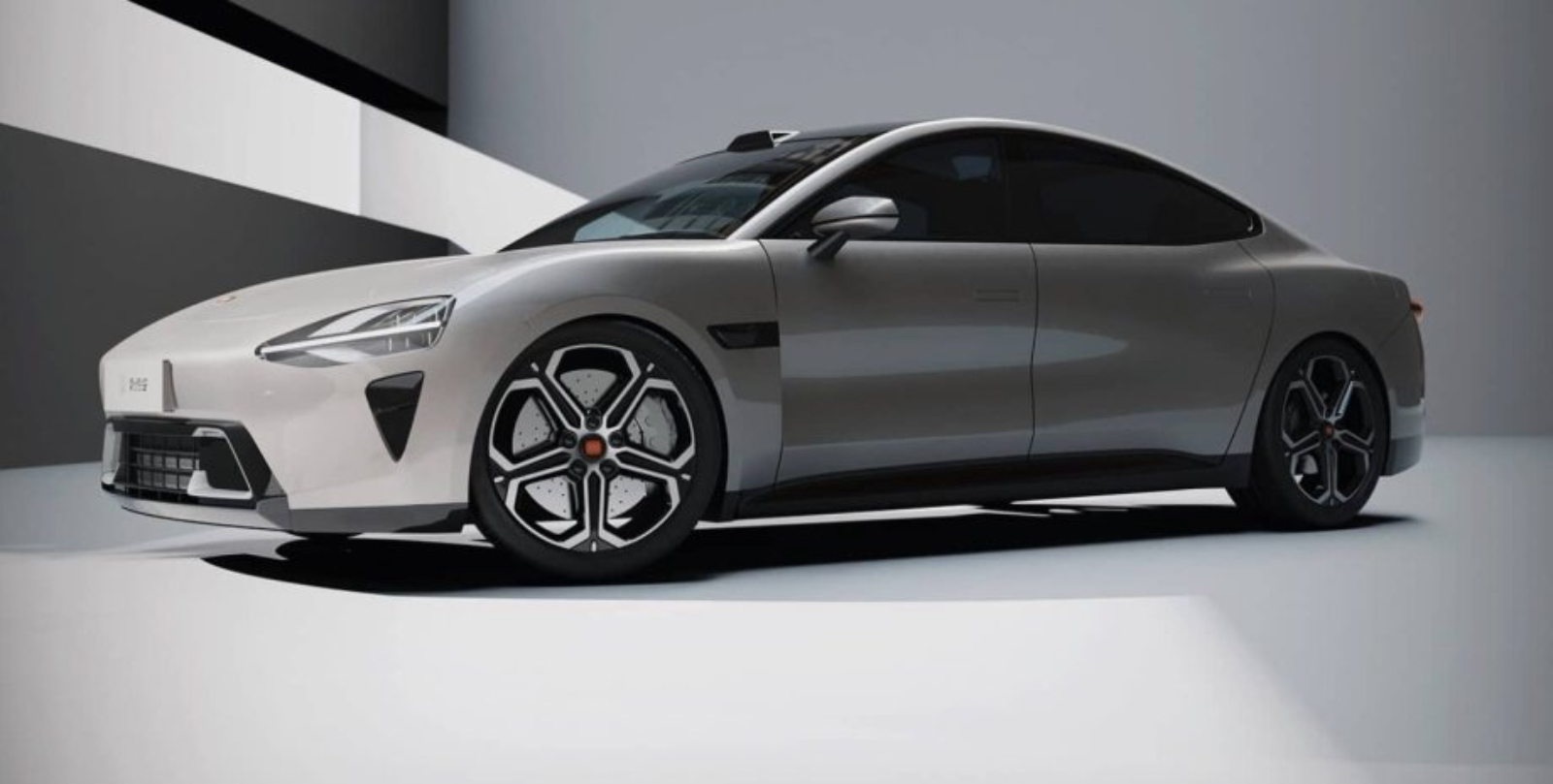 外型沒有過多線條及層次堆疊,可以說是近年流行極簡主義的體現