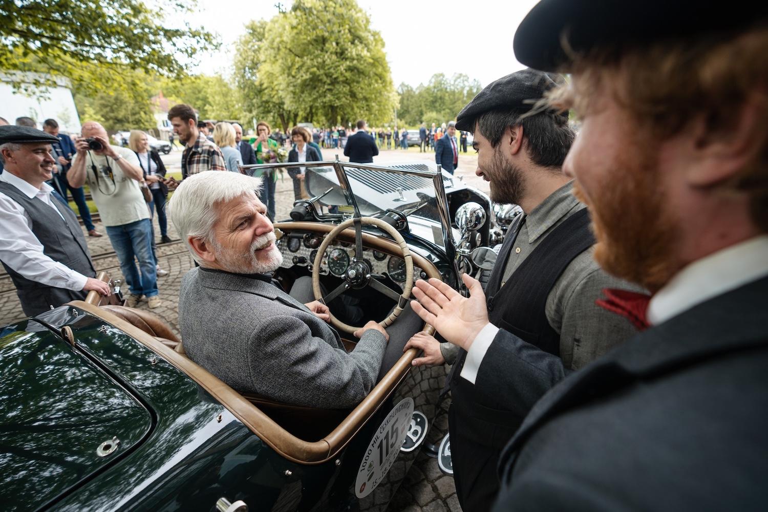 捷克總統Petr Pavel是一位熱愛汽機車的玩家