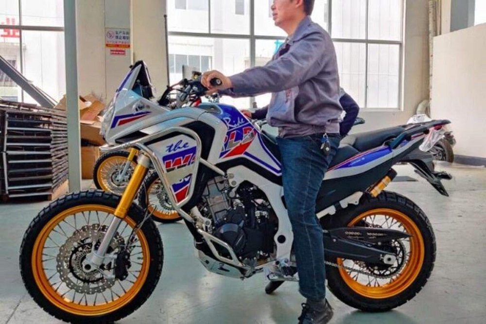 中國恒艦機車推出了「致敬Honda CRF1100L Africa Twin」的全新車款HJ500-8