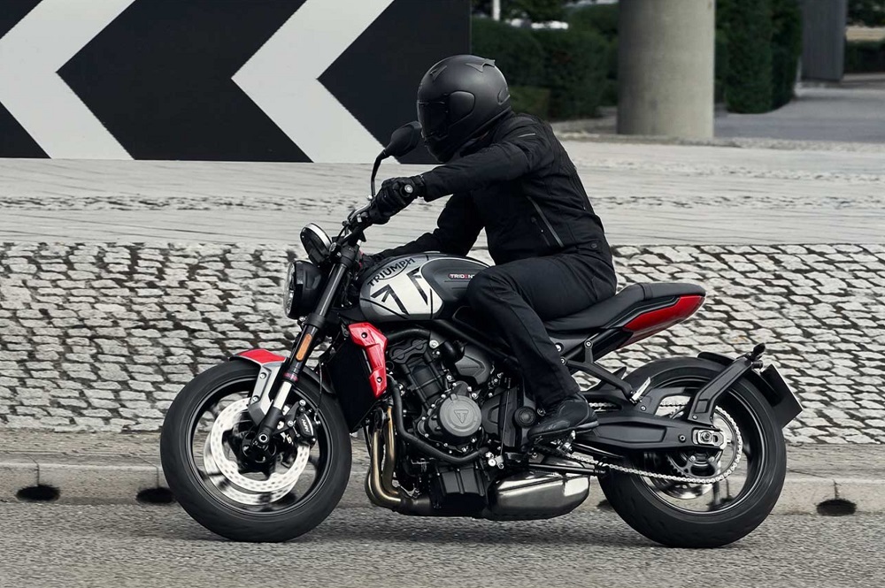 目前Triumph在印度市場的經銷據點相當少,Bajaj將在未來兩年內積極拓展各地經銷據點