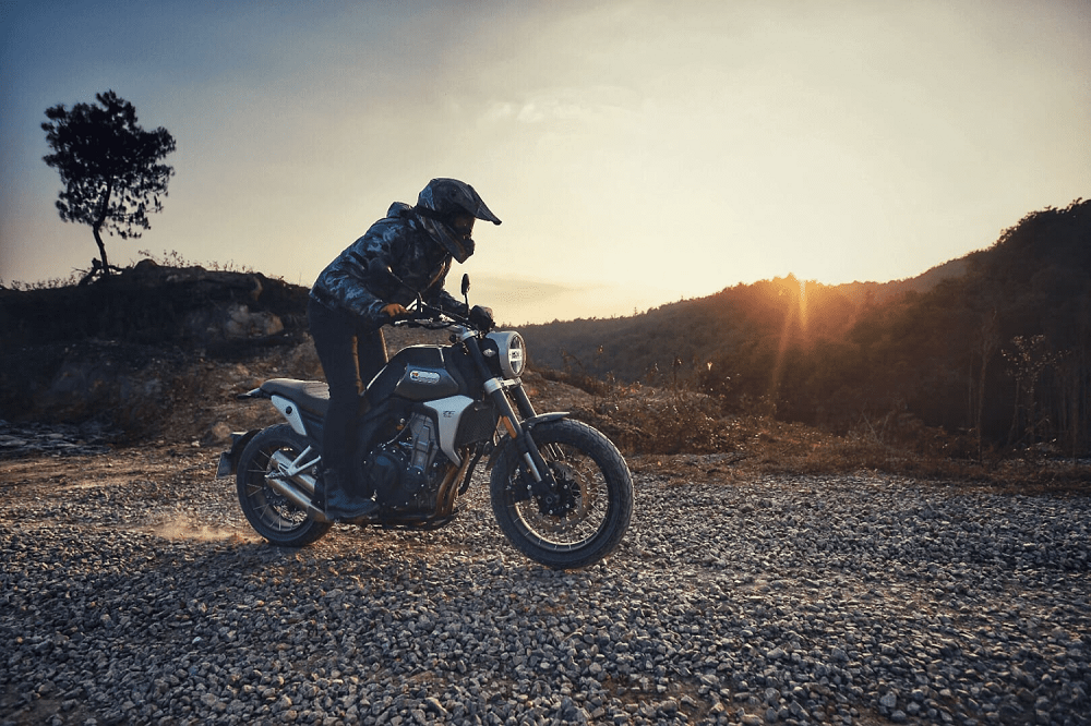 現行款的Kove 500F採用了和 Honda CBR500R相同的引擎