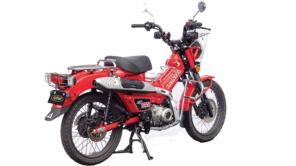 為了更完整保護車輛，全車周圍裝上了不少防倒桿