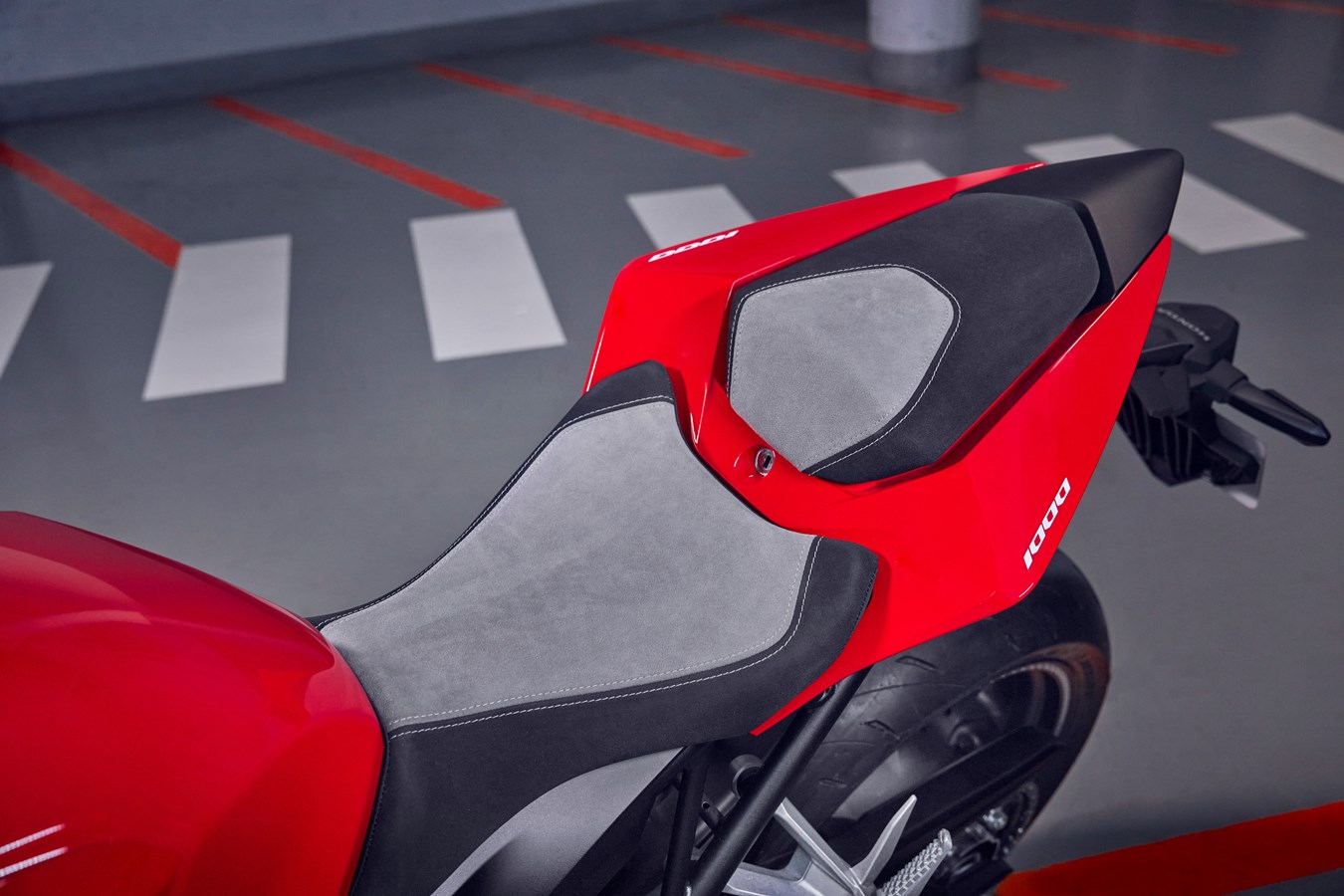 原廠也提供多樣化的改裝套件,讓車主展現個人風範