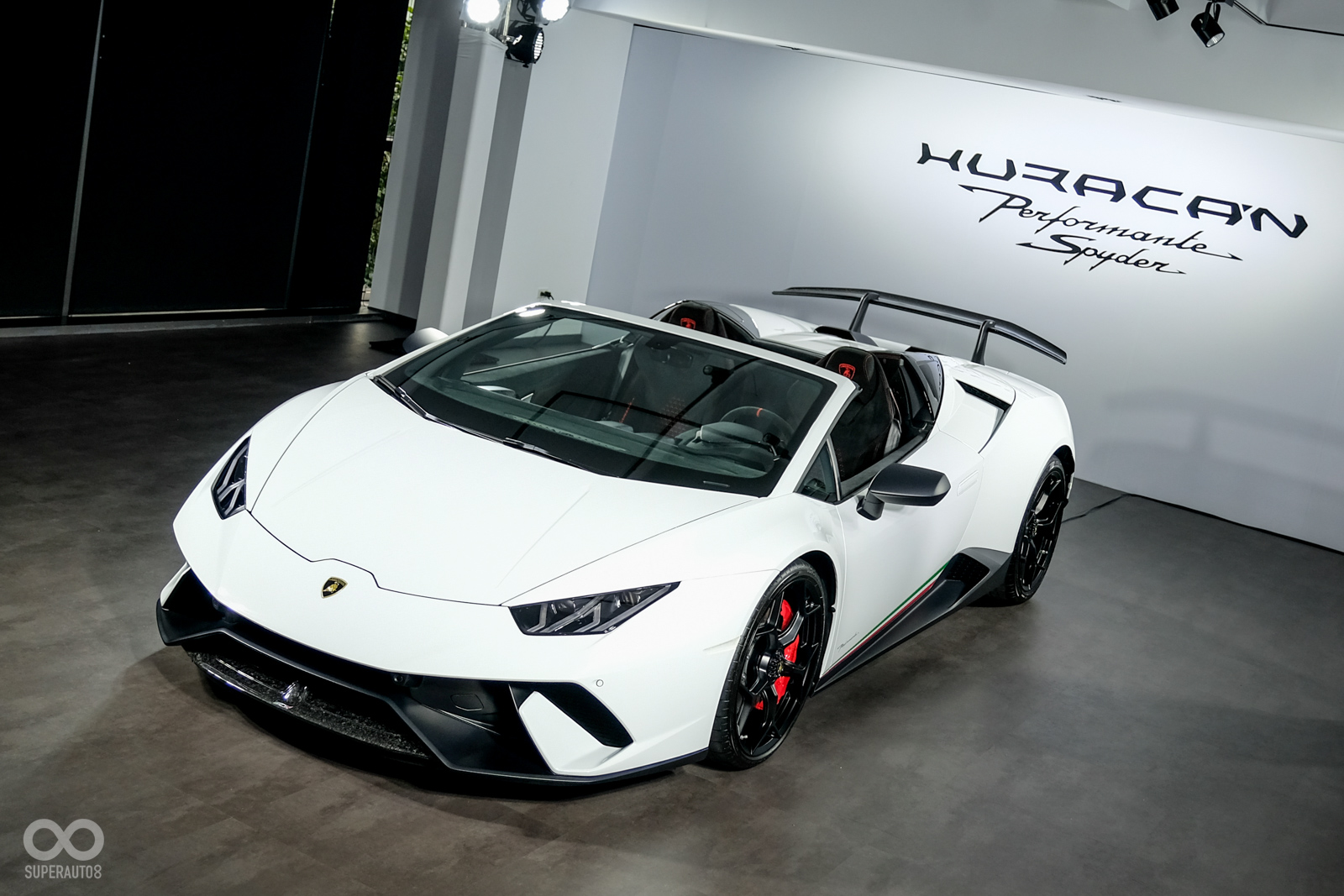 Lamborghini Huracán Performante Spyder正式登台亮相