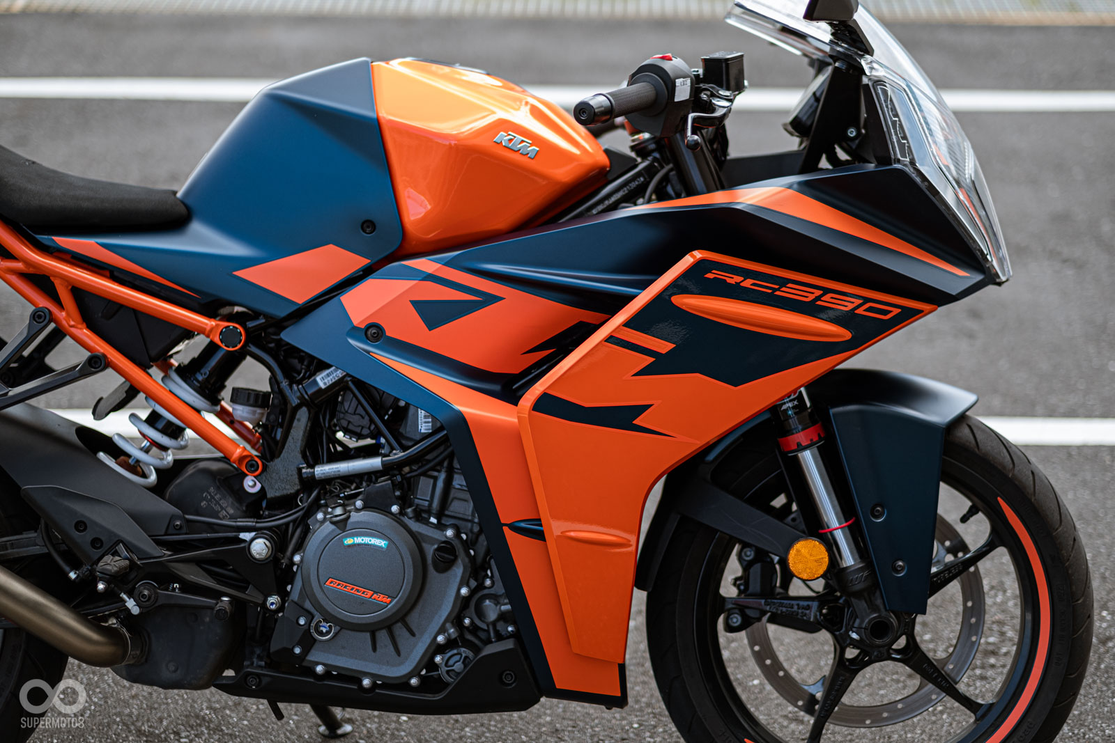 線條層次更豐富的整流罩,帶出RC390的大車感