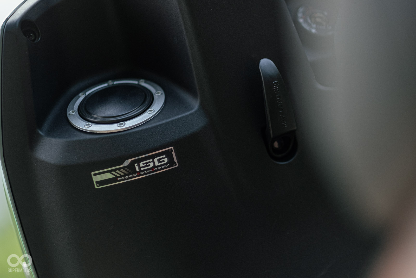 ISG無聲啟動對於需要時常熄火、啟動的外送族來說，是很好的加分配備