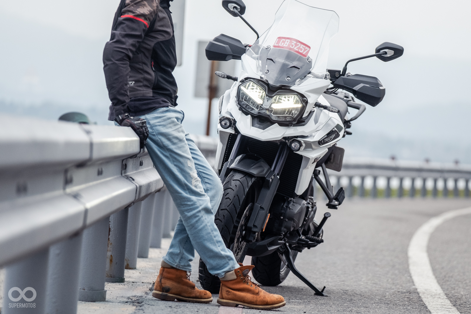 TIGER 1200 XRt在車海茫茫的Adventure市場上,真的是一台“狠”不一樣的頂級選擇