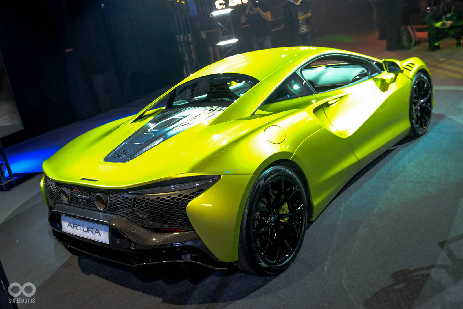 McLaren Artura旗下首款非限量的油電混合超跑Artura正式在台發表！
