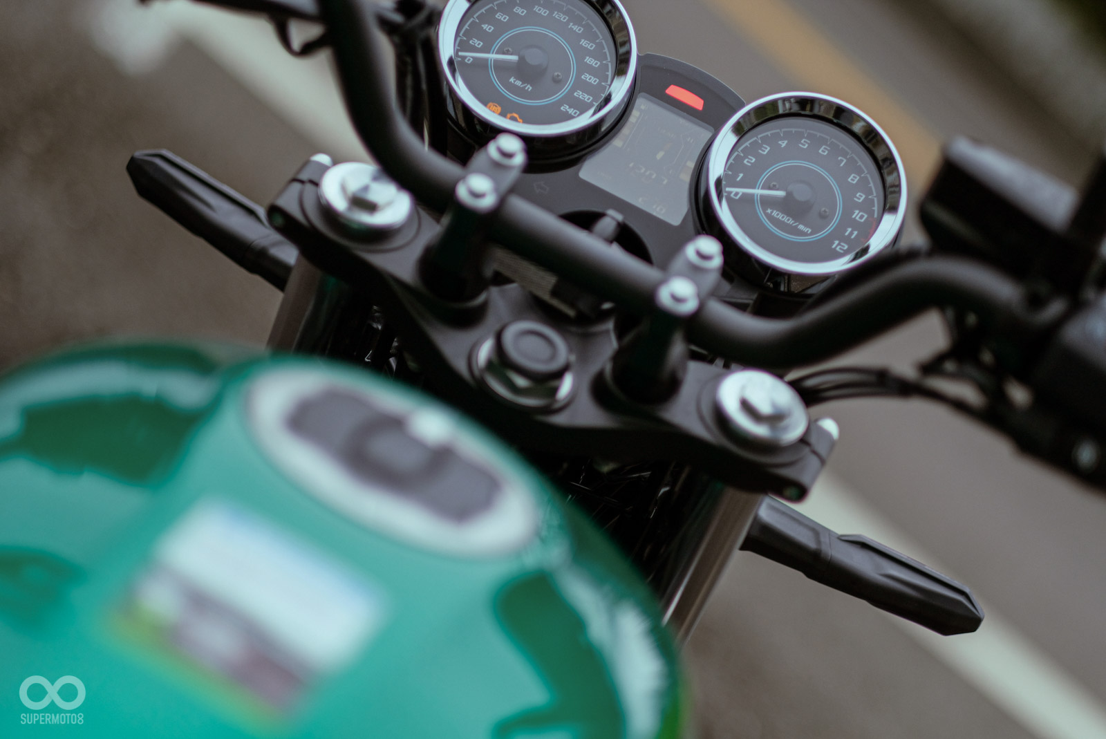 如果加入KTRC系統,中央的LCD儀表需要進行軟體上的小修改