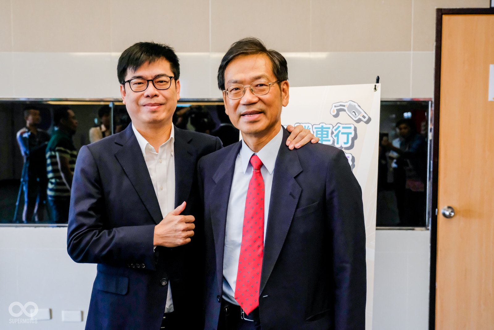 機車行升級轉型說明會全台舉行18場次,光陽執行長柯俊斌親自出席高雄場次