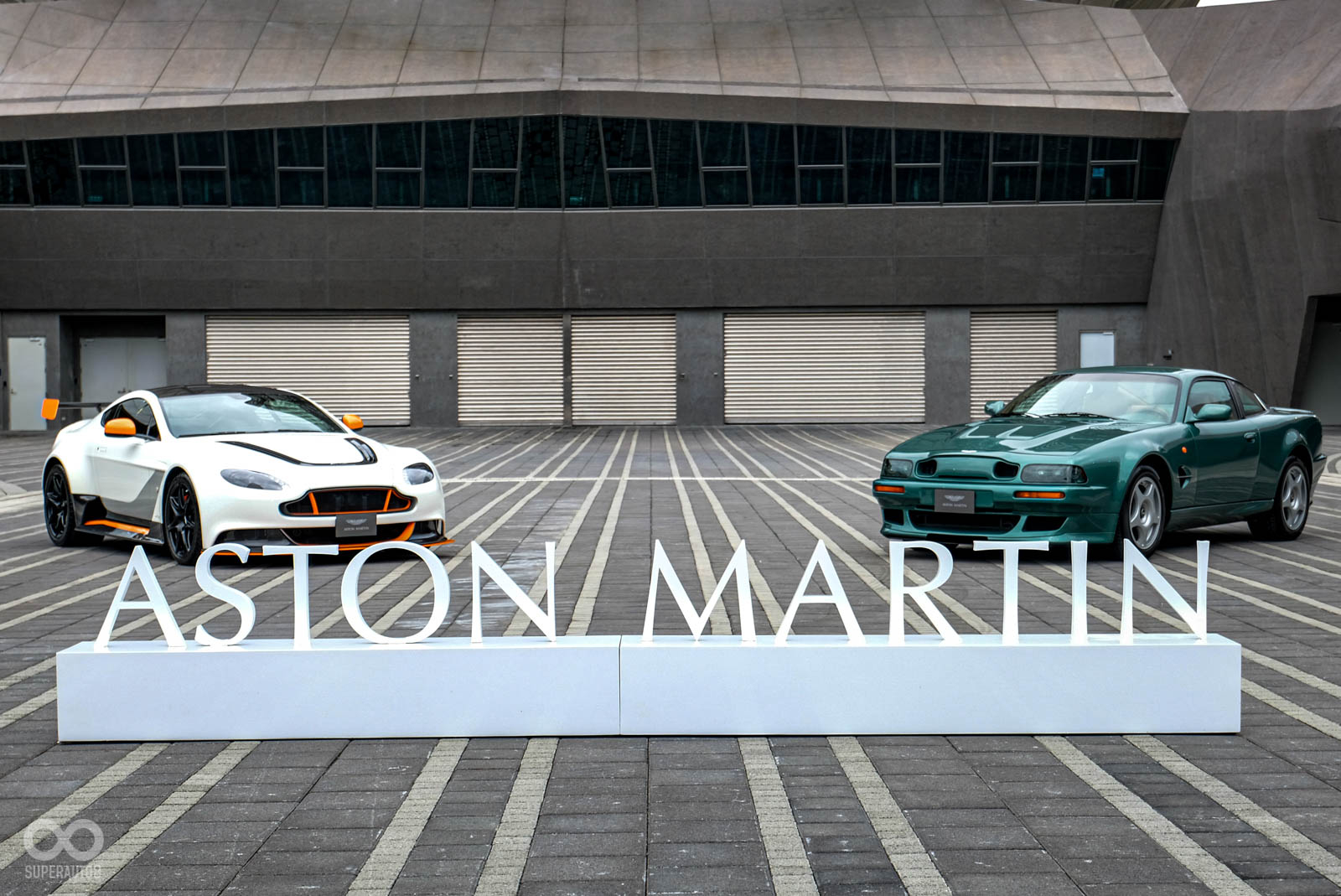 除了Vantage F1® Edition之外,現場還展出眾多其他ASTON MARTIN車型