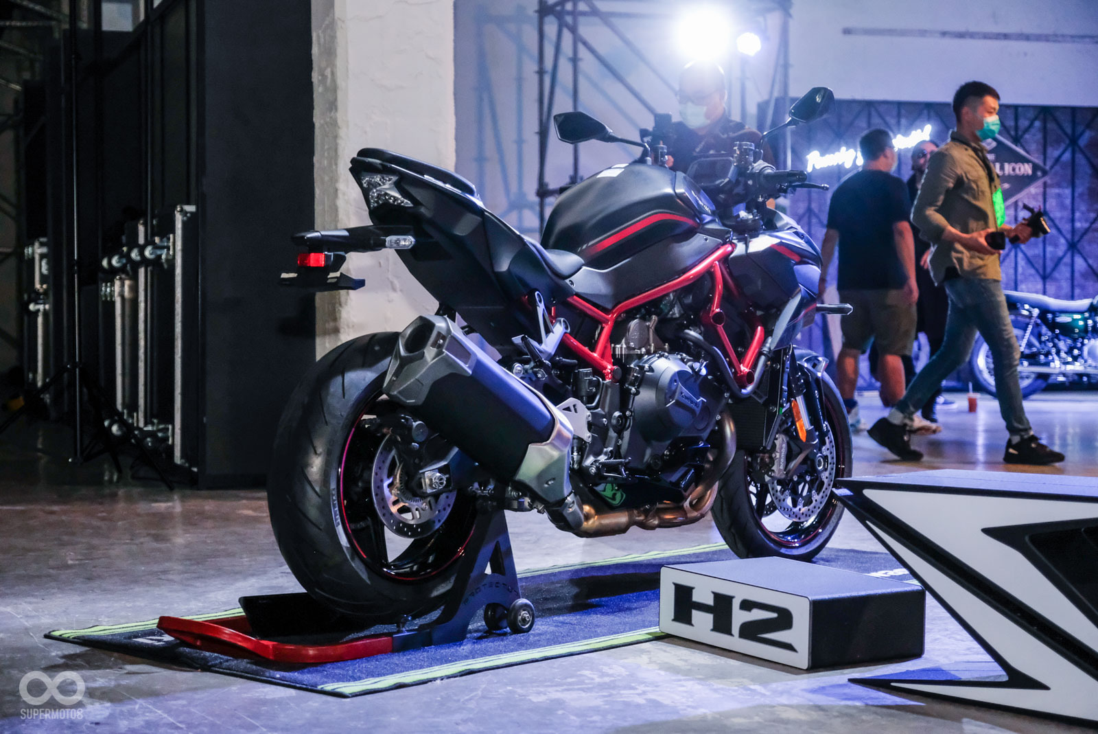 全新設計的鋼管衍架式車架