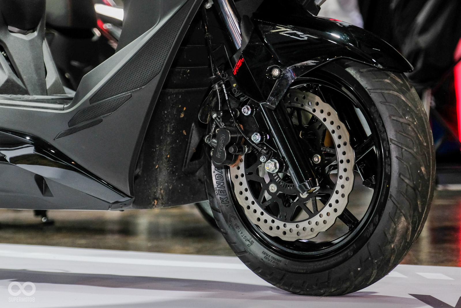 RTS 135採用260MM的大尺寸前碟盤