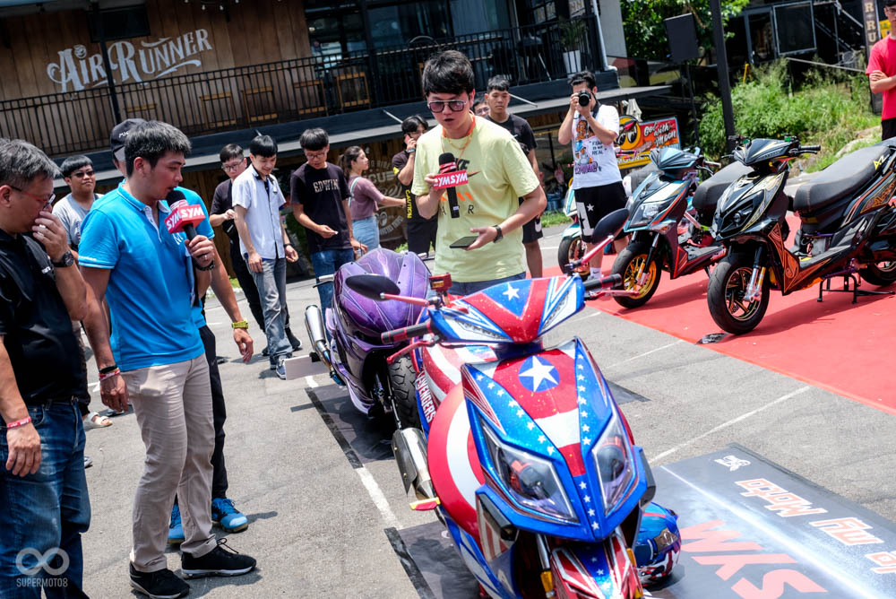 趁著車友投票環節,主持人也讓採訪參賽車友介紹自己的愛車改裝了哪些東西