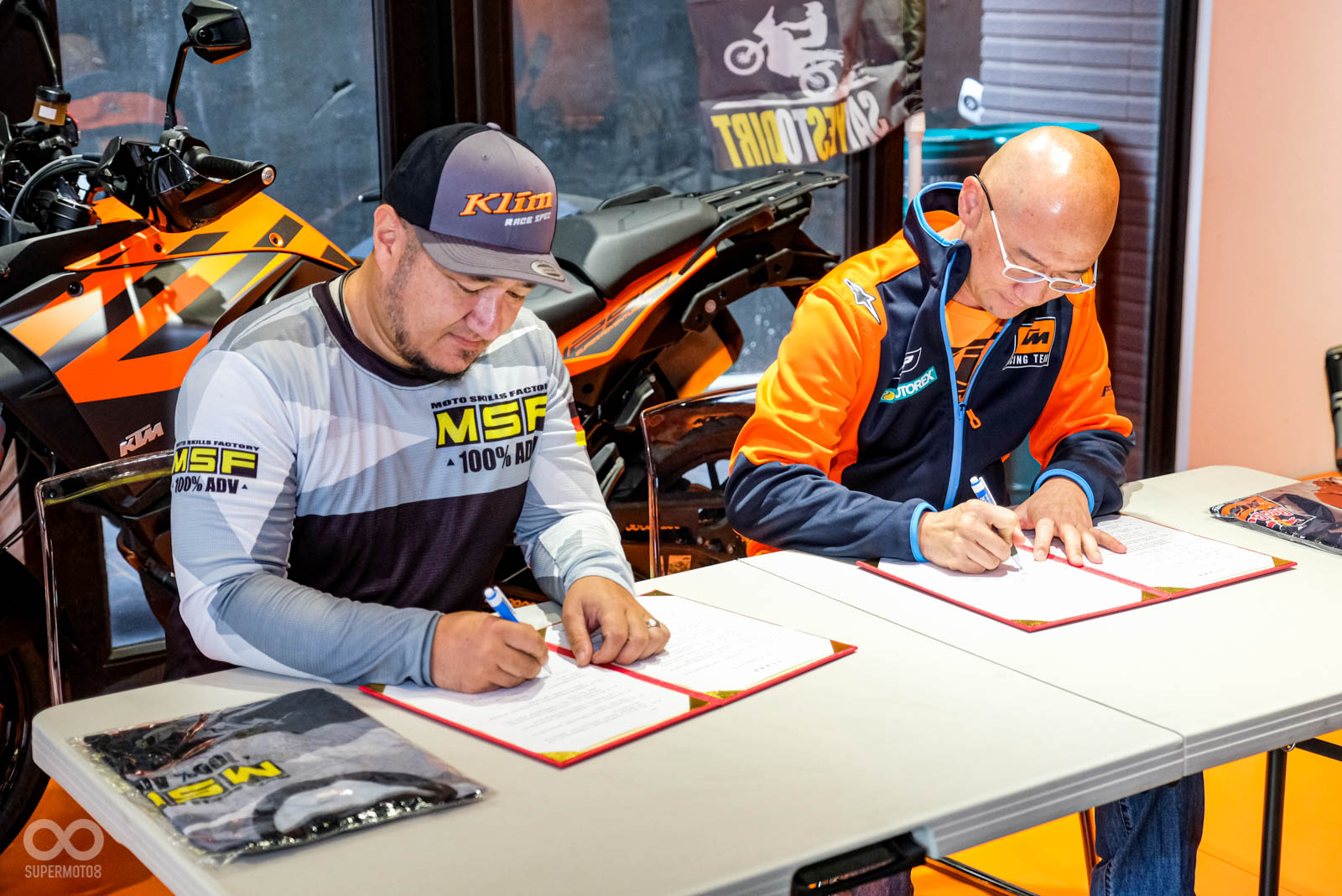 86騎士窩與MSF毛華德教練簽約合作