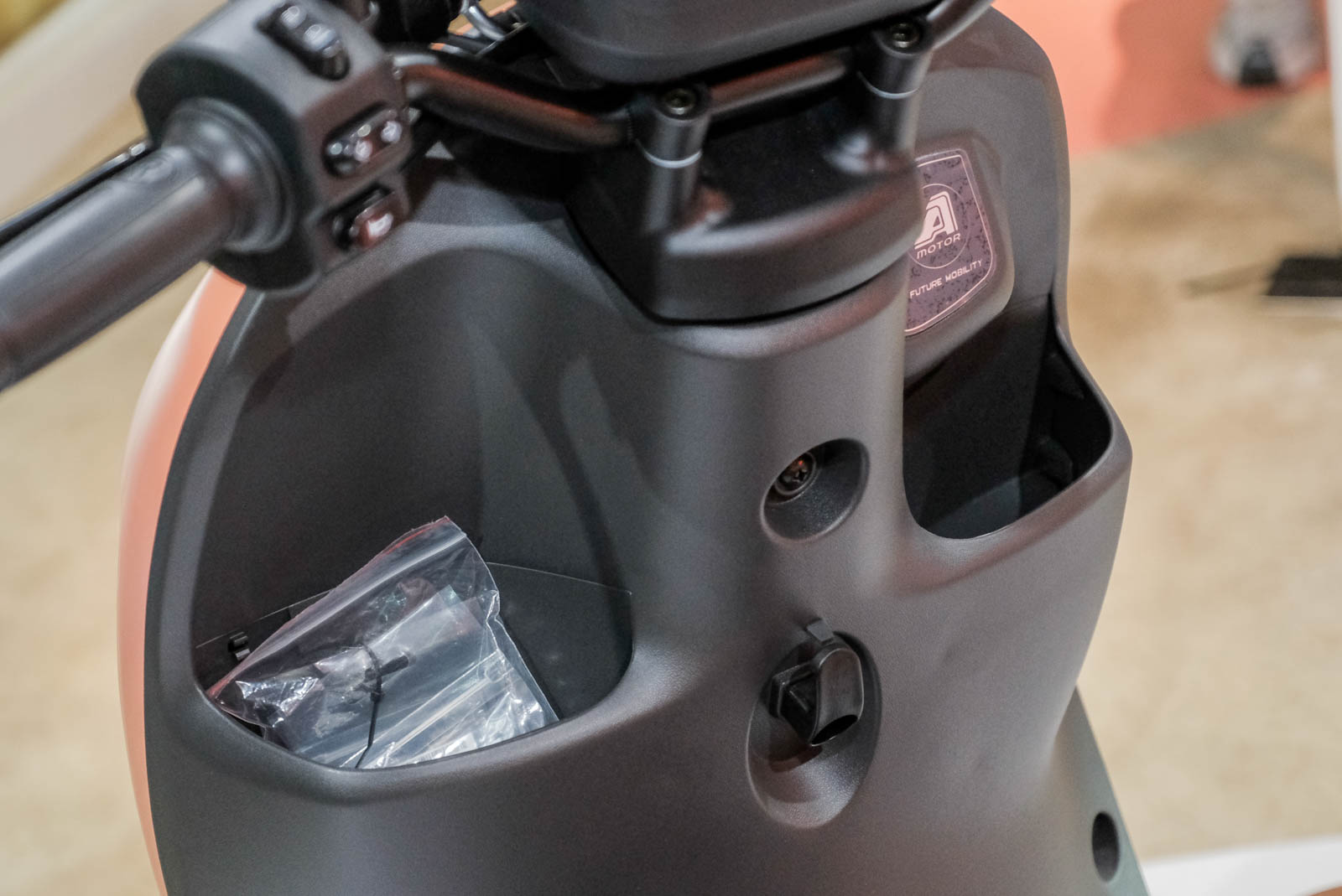 Ai-3 Comfort/Comfort+前方擁有左右雙置物空間